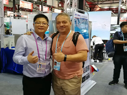 廣東環(huán)?？照{廠家瑞泰風參展廣交會，一路人氣暴漲